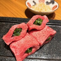 中目黒焼肉 登牛門 - 