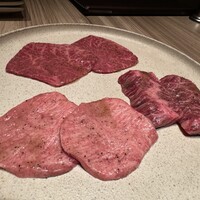 焼肉うしごろ 新宿三丁目店 - 