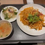 本格タイ料理バル プアン - 