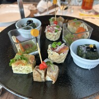 ポム・ダダン - 