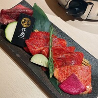 牛刺しと焼肉 仔虎 クリスロード店 - 