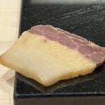 鮨あずま - 自家製クジラベーコン