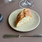 アペルシュ - 自家製パンとバター