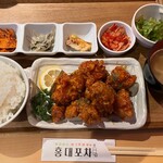 韓国料理 ホンデポチャ - ヤンニョムチキン定食