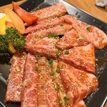 Yakiniku Izakaya Tonton - 