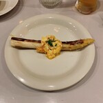 アンティカ オステリア カルネヤ - ホワイトアスパラと卵