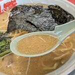 ラーメン 山岡家 - 熱々スープ