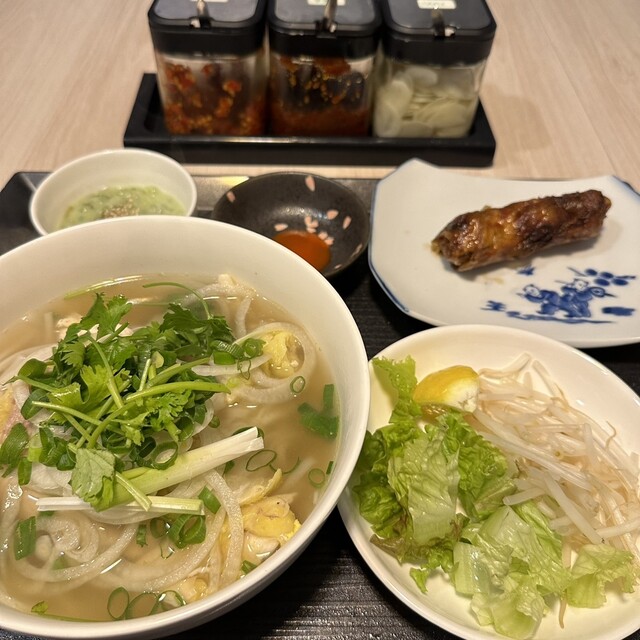 ベトナム料理 Momo Chan
