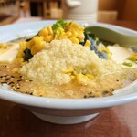 雪ん子らーめん - 料理写真:味噌バターラーメン＋バター＋ニンニク