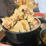 唐揚げ 一筋 - デカ盛り唐揚げ丼②