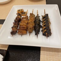 天然うなぎ しま村 - 鰻串盛り合わせ 天然うなぎ しま村 - 鰻串盛り合わせ