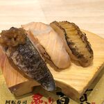 Aburi Hyakkan - ポン酢・塩レモン・焦がし醤油