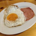 大衆酒場BEETLE - ハムエッグ