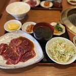 Shuen - ロース定食