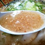 大分ラーメン十八番 - 濃厚で旨味の凝縮されたスープ