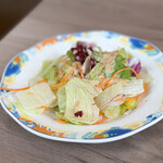 とろ～り卵のオムライス さん太 - サラダ☆