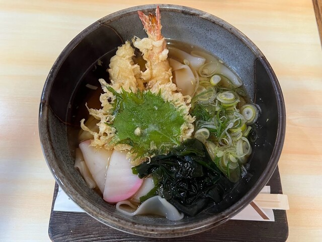 こんにちわんこそば こんにちワニ 【3歳 4歳からの絵本】 (わははは!ことばあそびブック