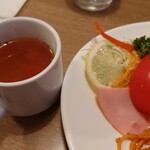 キッチン・ポム - 地味に旨いサラダ＆具沢山スープ