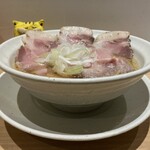 麺屋 優光 - 淡竹(はちく)  880円(税込)　※横からも