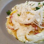 AWkitchen GARDEN - 新玉ねぎとベーコンのレモンクリームパスタ