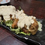 焼鶏あきら 丸の内店 - 本日の揚げ物2種 唐揚げ タルタルソース