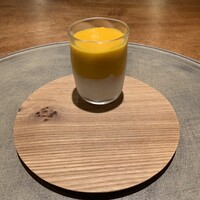 ラ・ターチ - ①神戸人参のムースと弓削牧場のフレッシュチーズ