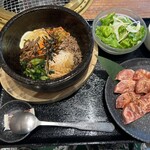 Yakiniku Den - 石焼ビビンバ＆焼肉定食(¥1,848)