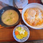 Ikenohata - カツ丼750円