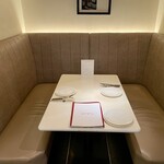 Sakura - ソファー席