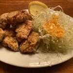 Ishidu Shiyoku Dou - とり唐揚げ900円