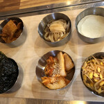 韓国飲食店ドヤジ屋 - ランチのおかず