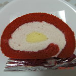 シュガリー - 真っ赤なラズベリーのロールケーキ