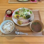 Morinonakanoouchikafeandobeddointhigaden - 今日の健康ランチ(\1,430)