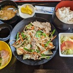 Issem Man - 豆腐チャンプルー定食
