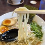 Paitan Ramen Kyatoru Takajou - 細麺