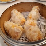 華錦飯店 - 蟹とフカヒレシュウマイ
