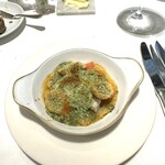 フランス料理研究室 アンフィクレス - 3. カスベ（エイ）のカスレ、本マスの練り物。