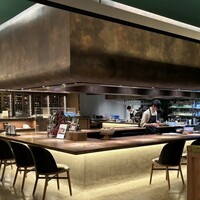 ERUTAN RESTAURANT BAR - 