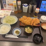 とんかつ濱かつ - ボリューム満点の日替わり定食980円