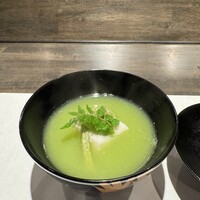 料庵 有とみ - アスパラ豆腐とえんどう豆のスリ流し