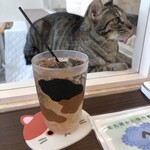 Link - ◎ジンジャーエール@220 とモニターに夢中なヘレン君^ ^