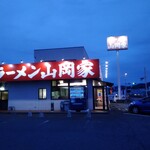 山岡家 - 日曜早朝定点撮影