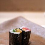 うを徳 - 2024.5 岳娟巻（沢庵漬け、胡瓜、紫蘇、白胡麻）トロタク巻