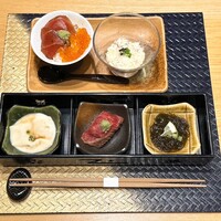 しゃぶしゃぶ　すき鍋　おもき 銀座店 - 前菜三点盛り
                    肉菜凌ぎ二点盛り