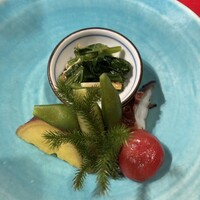 すしと天ぷら 坂本 - 1000円もするつきだし…