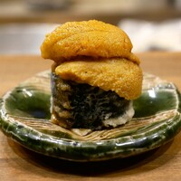 天ぷら もっこす - 『ムラサキウニと山葵の茎醤油漬け海苔巻き』