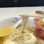 黄金の塩らぁ麺 ドゥエ イタリアン - 