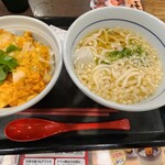 なか卯 - 親子丼並盛とはいからうどん並盛(温)