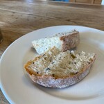 リトルネスト - パン