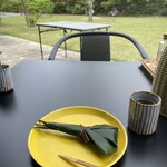 工房レストラン wakuden モーリ - 西湖も外で食べます